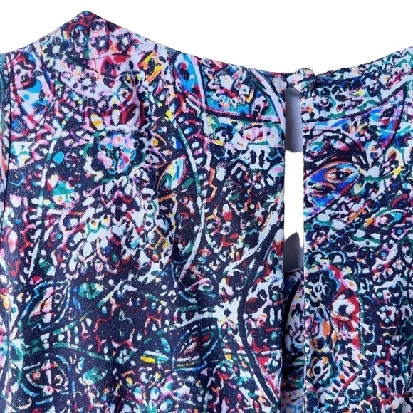 L’agence Sleeveless Silk Tie Front Jumpsuit Size Small in Multi Mosaic Print - Picture 9 of 14